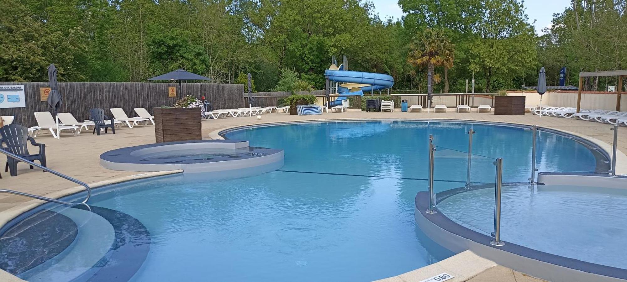 Mobilhome L'Oasis Camping Le Clos Cottet Angles  Exterior photo